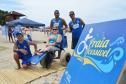 Pessoas com deficiência ou mobilidade reduzida podem usar cadeiras anfíbias no banho de mar - Foto: Aliocha Mauricio/SEDS