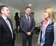Secretária da Família e Desenvolvimento Social, Fernanda Richa, participa do Seminário de Enfrentamento a Violência contra a Pessoa Idosa - Foto: Rogério Machado/SECS