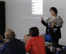 Idosos aprendem a utilizar recursos do smartphone em curso da Celepar.Curitiba, 29/06/2017.Foto: Divulgação Celepar