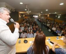 Secretária da Família e Desenvolvimento Social, Fernanda Richa, participa do Seminário de Valorização da Pessoa Idosa, em Cascavel.Foto: Rogério Machado/SECS