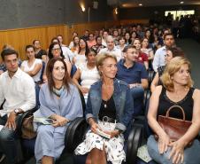 Secretária da Família e Desenvolvimento Social, Fernanda Richa, participa do Seminário de Valorização da Pessoa Idosa, em Cascavel.Foto: Rogério Machado/SECS