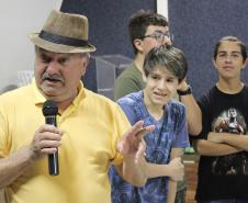 Centro da Juventude promove troca de experiências entre adolescentes e pessoas idosas - Foto: Aliocha Maurício/SEDS