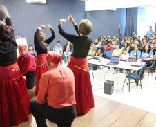 Centro da Juventude promove troca de experiências entre adolescentes e pessoas idosas - Foto: Aliocha Maurício/SEDS