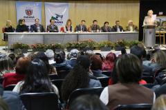 Secretária da Família e Desenvolvimento Social, Fernanda Richa, participa do Seminário de Enfrentamento a Violência contra a Pessoa Idosa - Foto: Rogério Machado/SECS