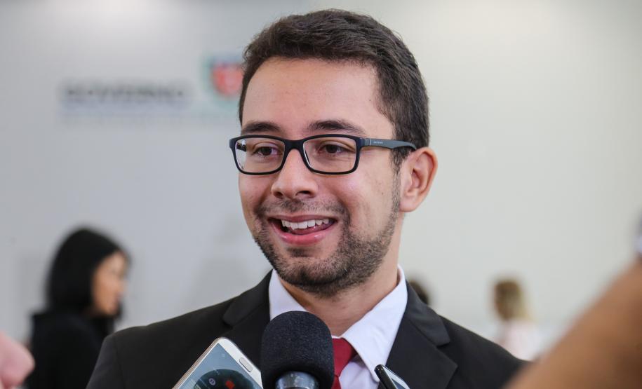 Representantes da sociedade civil tomam posse no Conselho do Idoso O governador em exercício Darci Piana participa da Posse dos novos representantes da sociedade civil para a gestão 2019/2021 do O Conselho Estadual do Idoso (CEDI) do Paraná no Salão de Atos do Palácio Iguaçu, nesta quarta-feira (24). Curitiba, 24/04/2019 - Foto: Geraldo Bubniak/ANPr