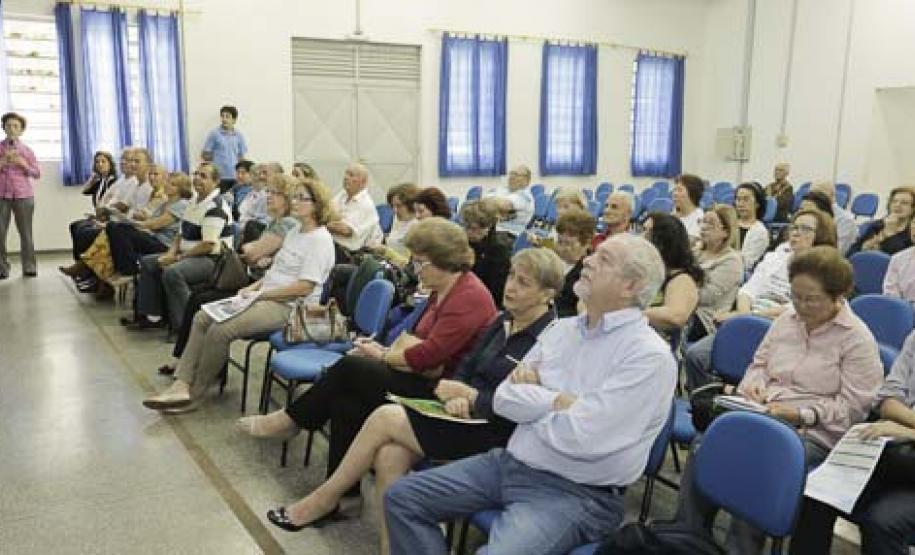 Cerca de 1,5 mil pessoas com mais de 55 anos participam das atividades oferecidas pela Universidade da Terceira Idade no Paraná, programa desenvolvido pelas universidades estaduais, que oferece a possibilidade de uma educação continuada, associada a atividades culturais e de lazer. O programa recebe recursos do Governo do Estado.Foto: Divulgação SETI