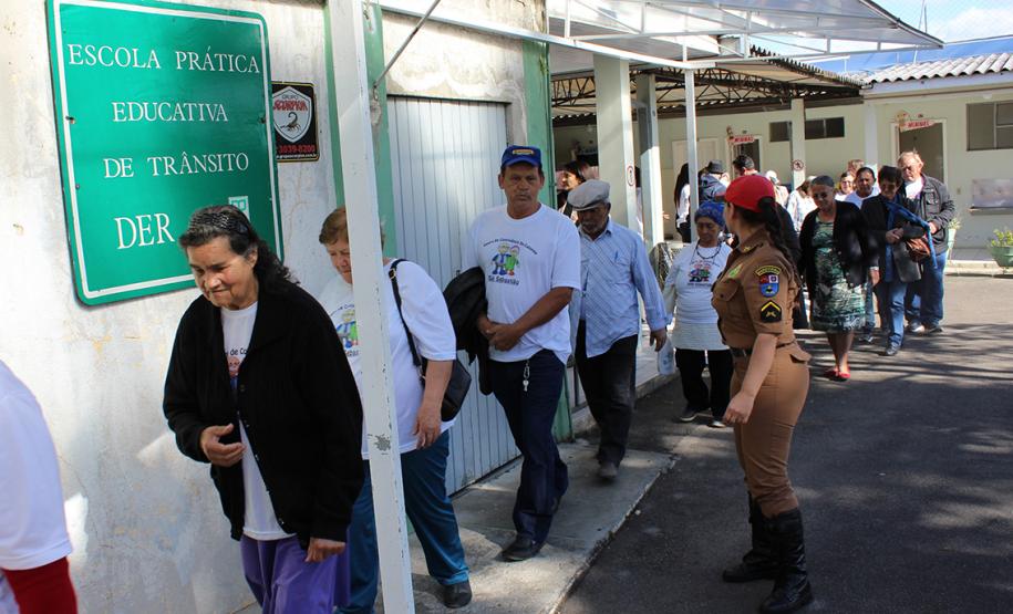 Escola Prática de Trânsito - 21/09/2016 - Atividade com idosos