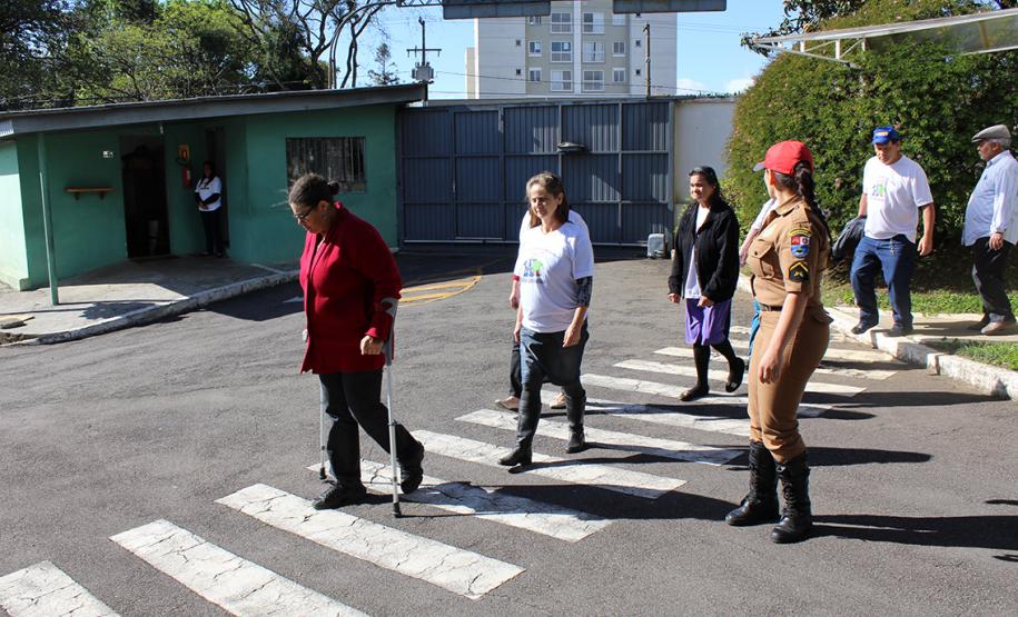 Escola Prática de Trânsito - 21/09/2016 - Atividade com idosos
