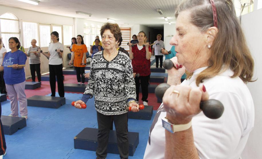 Paraná implementa projeto para melhorar a saúde do idoso - Foto: Aliocha Maurício/SEDS