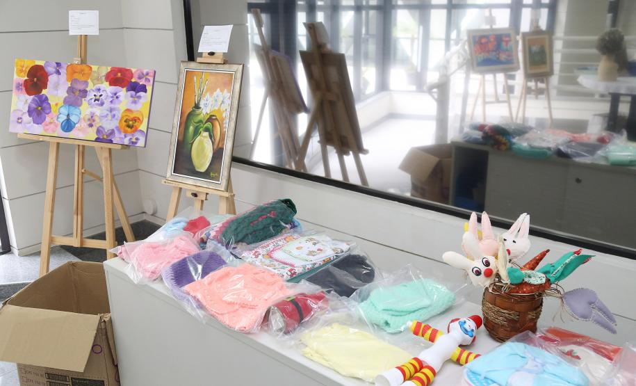 Secretária da Família e Desenvolvimento Social, Fernanda Richa, participa do Seminário de Enfrentamento a Violência contra a Pessoa Idosa - Foto: Rogério Machado/SECS