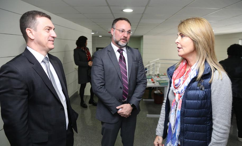 Secretária da Família e Desenvolvimento Social, Fernanda Richa, participa do Seminário de Enfrentamento a Violência contra a Pessoa Idosa - Foto: Rogério Machado/SECS