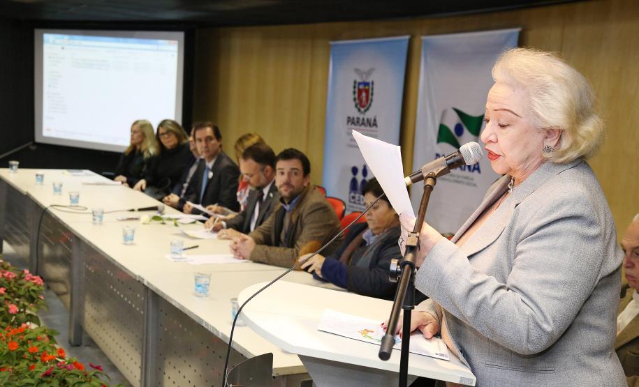 Secretária da Família e Desenvolvimento Social, Fernanda Richa, participa do Seminário de Enfrentamento a Violência contra a Pessoa Idosa - Foto: Rogério Machado/SECS