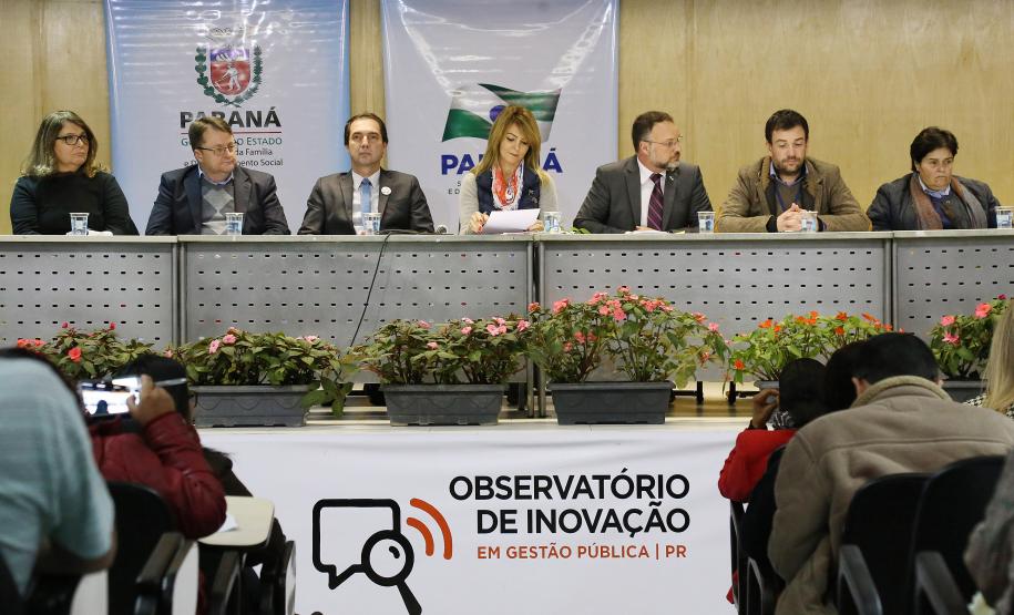 Secretária da Família e Desenvolvimento Social, Fernanda Richa, participa do Seminário de Enfrentamento a Violência contra a Pessoa Idosa - Foto: Rogério Machado/SECS