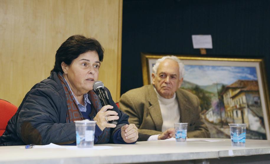 Secretária da Família e Desenvolvimento Social, Fernanda Richa, participa do Seminário de Enfrentamento a Violência contra a Pessoa Idosa - Foto: Rogério Machado/SECS