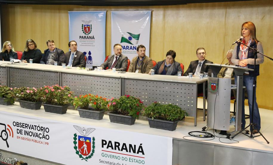 Secretária da Família e Desenvolvimento Social, Fernanda Richa, participa do Seminário de Enfrentamento a Violência contra a Pessoa Idosa - Foto: Rogério Machado/SECS