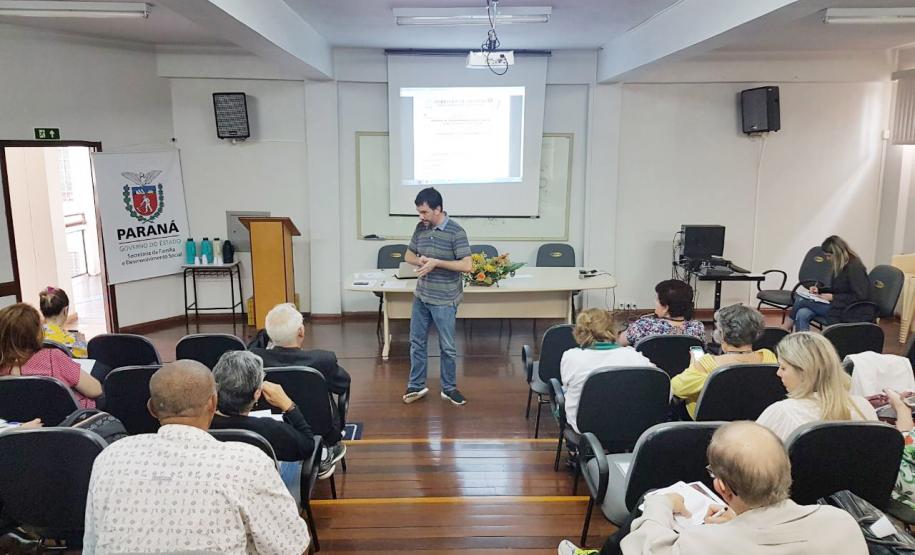 01/11/2017 - Conselho Estadual dos Direitos do Idoso reúne técnicos e gestores em Foz Conselho Estadual dos Direitos do Idoso reúne técnicos e gestores em Foz - Foto: Divulgação/SEDS