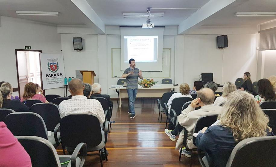 01/11/2017 - Conselho Estadual dos Direitos do Idoso reúne técnicos e gestores em Foz Conselho Estadual dos Direitos do Idoso reúne técnicos e gestores em Foz - Foto: Divulgação/SEDS