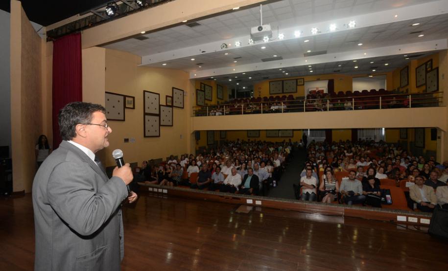 Secretário de Estado da Saúde, Michele Caputo Neto,participa do lançamento da rede integrada de Saúde do idoso em Maringa.
Maringa,23/11/2017
Foto:Venilton Küchler