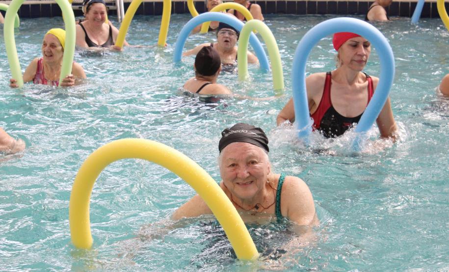 Prática de esportes fortalece laços sociais de pessoas idosas - Foto: Aliocha Maurício/SEDS