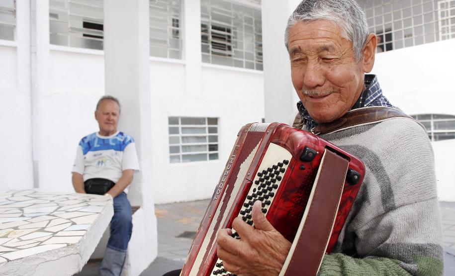 Cerca de 60 mil pessoas podem perder benefício social no Paraná - Foto: Aliocha Maurício